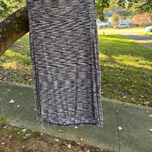 Latched Mama Active Nursing Tank (Maternity or Nursing Friendly) - Picture 4 of 4